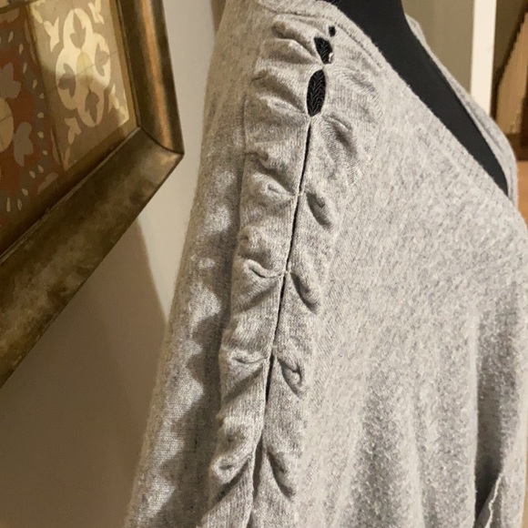 BCBGeneration Gray Cardigan Small - Picture 3 of 5